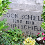 Schiele's grave