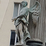 Angel statue on the Vermählungsbrunnen