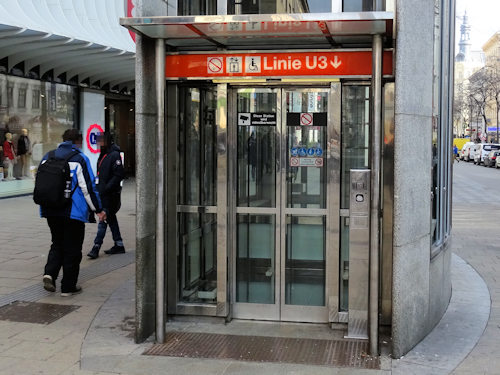 Subway station elevator