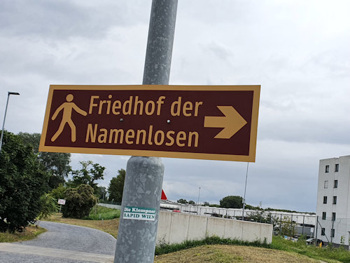 Friedhof der Namenlosen sign