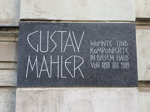 Mahler plaque on Auenbruggergasse