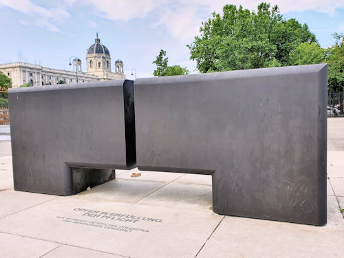 Police monument