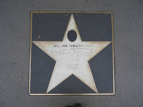 The Strauss pavement star