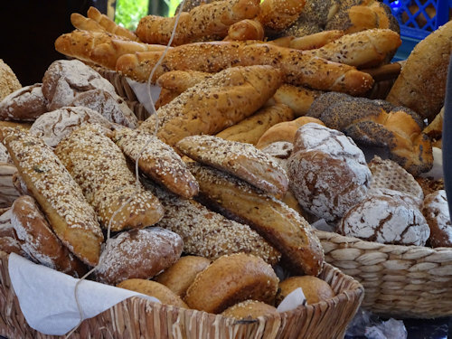 Baskets of bread