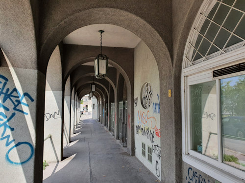 Archway outside the Julius-Pop-Hof