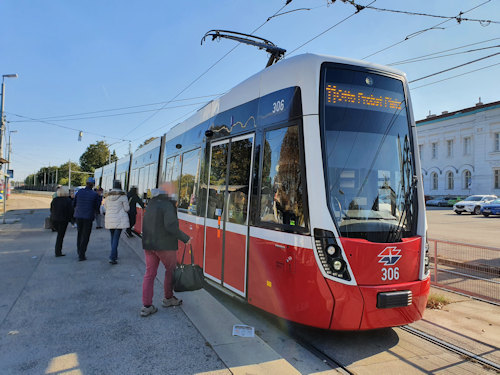 New Viennese tram