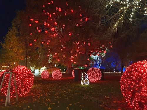 Decorative lights in the Rathauspark