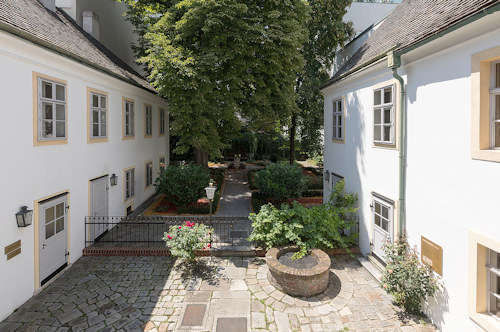 Haydnhaus inner courtyard