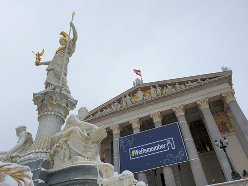 Athena statue and Austrian parliament building