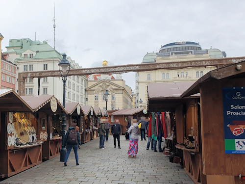 Alleyway at Am Hof Easter market