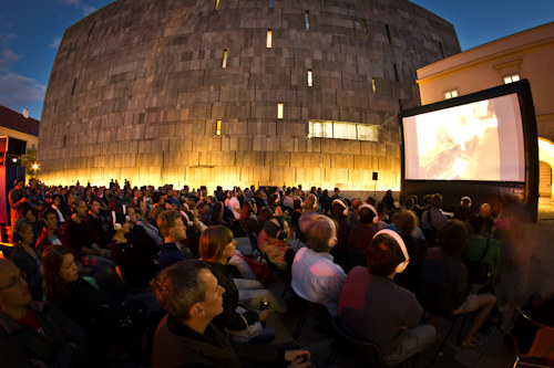 Audience at a Frameout viewing