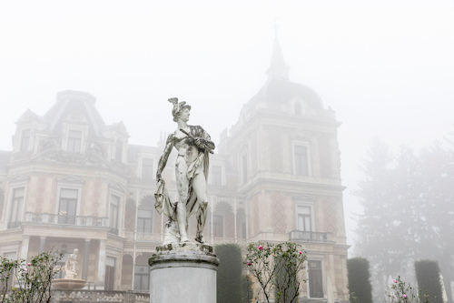 Statue of Hermes in front of the Hermesvilla