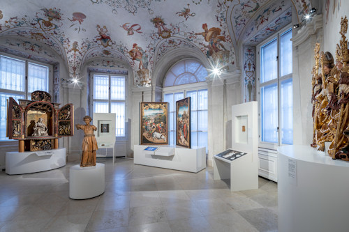 Final room in the permanent exhibition of Middle Ages art at Belvedere