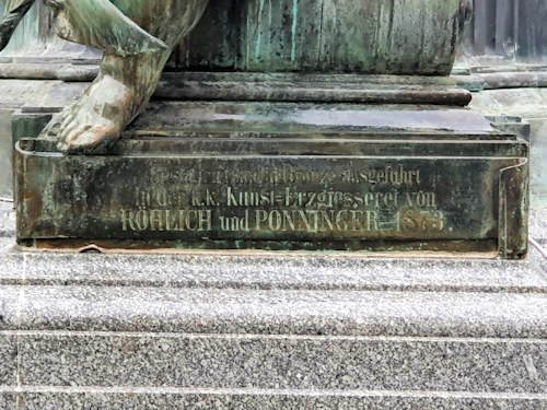 Inscription on the Donnerbrunnen