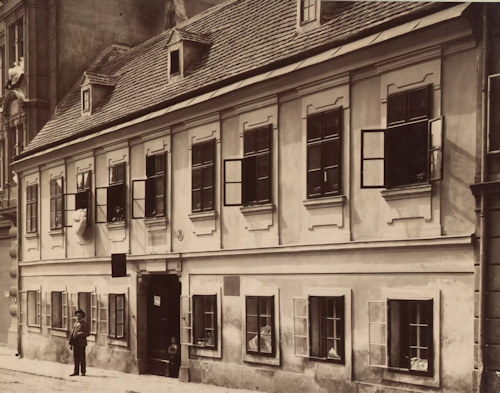 Photo of the Haydnhaus from 1900