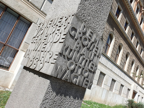 Two sides of the inscribed cube on the Otto Wagner column