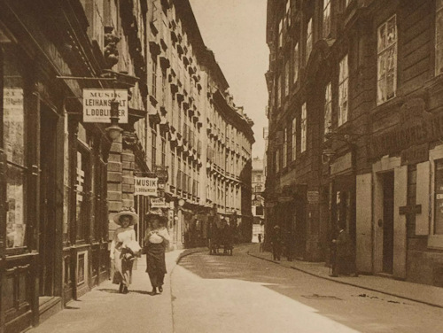 Photo of Dorotheergasse from 1911